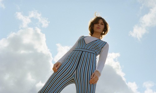 Aldous Harding: tour riprogrammato al 2023